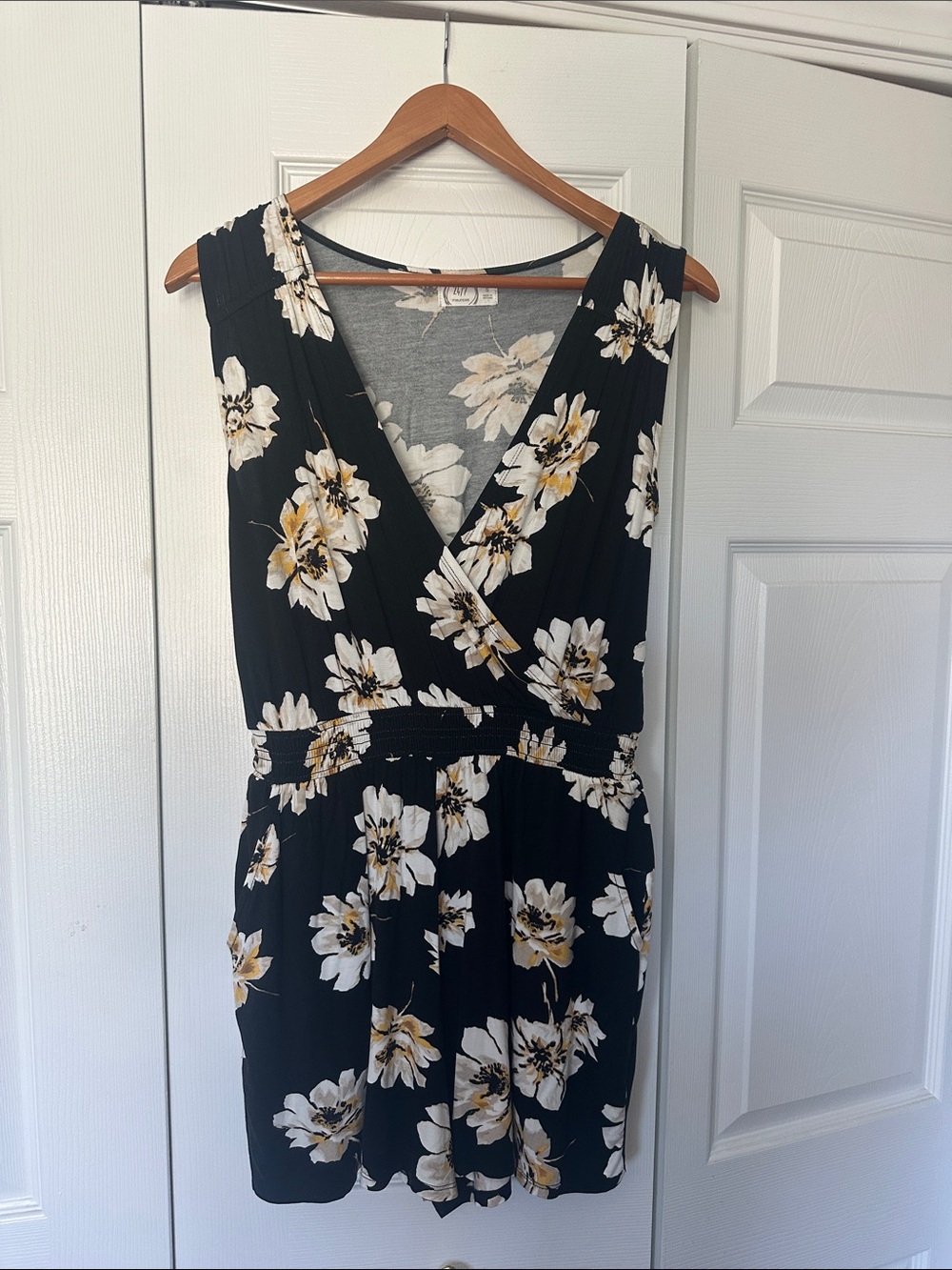 Maurices Black Floral Sleeveless V-Neck jumper